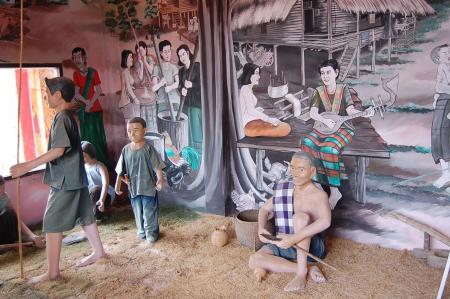 Field Trip to Wat Phra Tart Ruerng Rong Temple (Set of 40 Photographs)