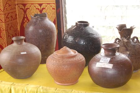 Field Trip to Wat Phra Tart Ruerng Rong Temple (Set of 40 Photographs)