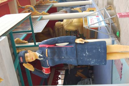 Field Trip to Wat Phra Tart Ruerng Rong Temple (Set of 40 Photographs)